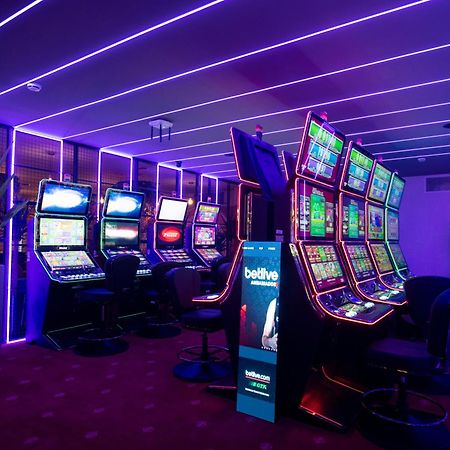 Bet25 Hotel Batumi Esterno foto