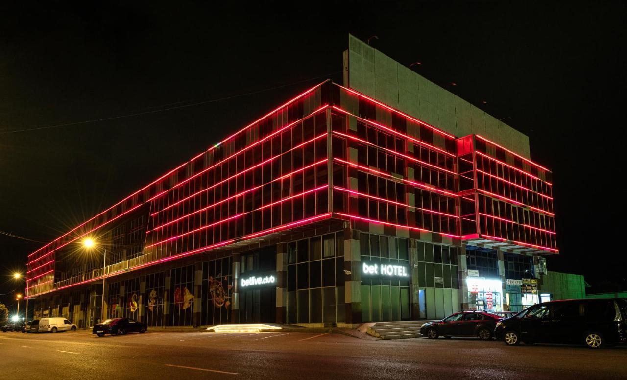 Bet25 Hotel Batumi Esterno foto