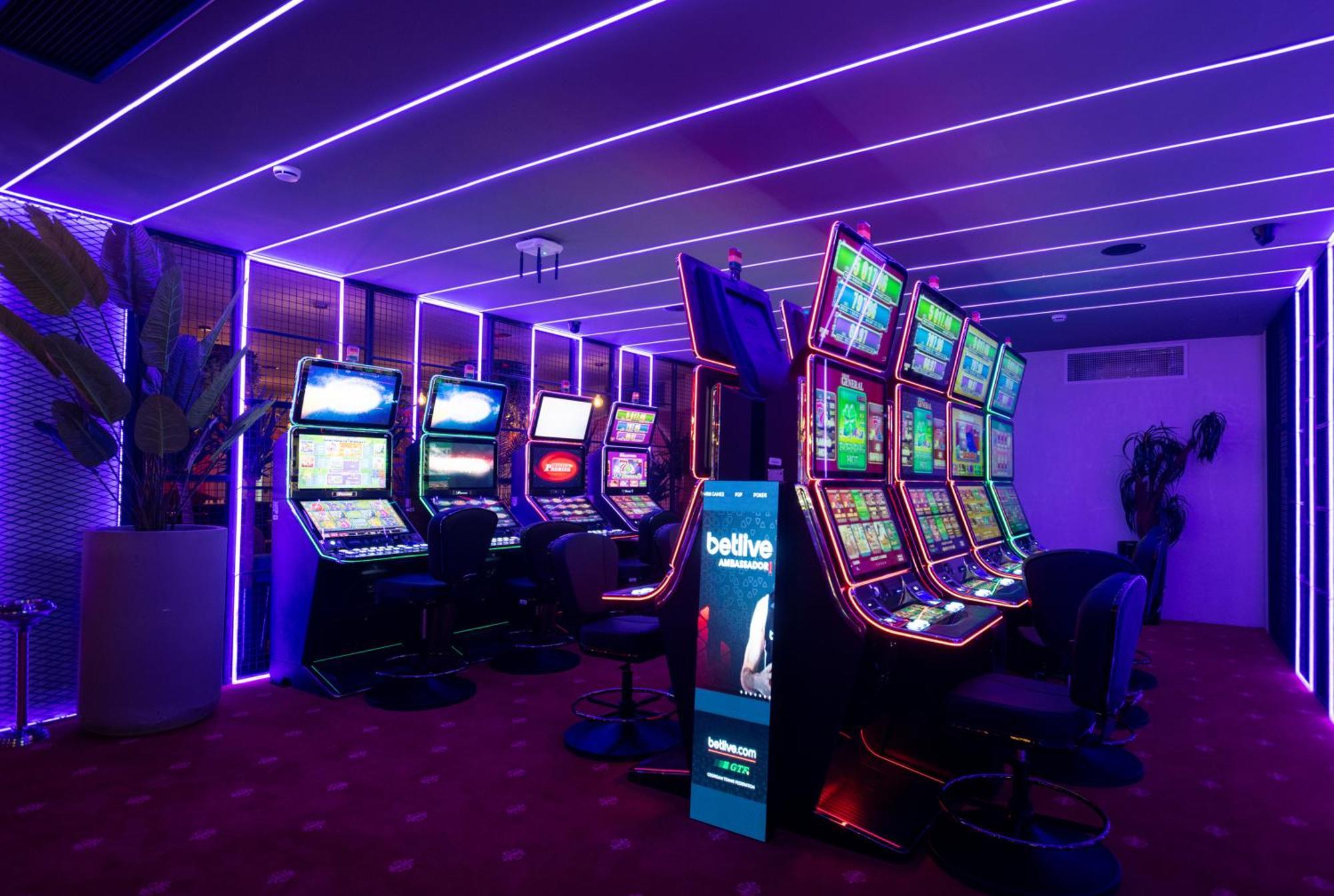Bet25 Hotel Batumi Esterno foto