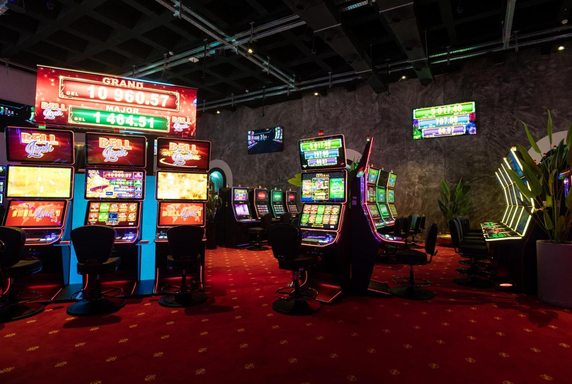 Bet25 Hotel Batumi Esterno foto