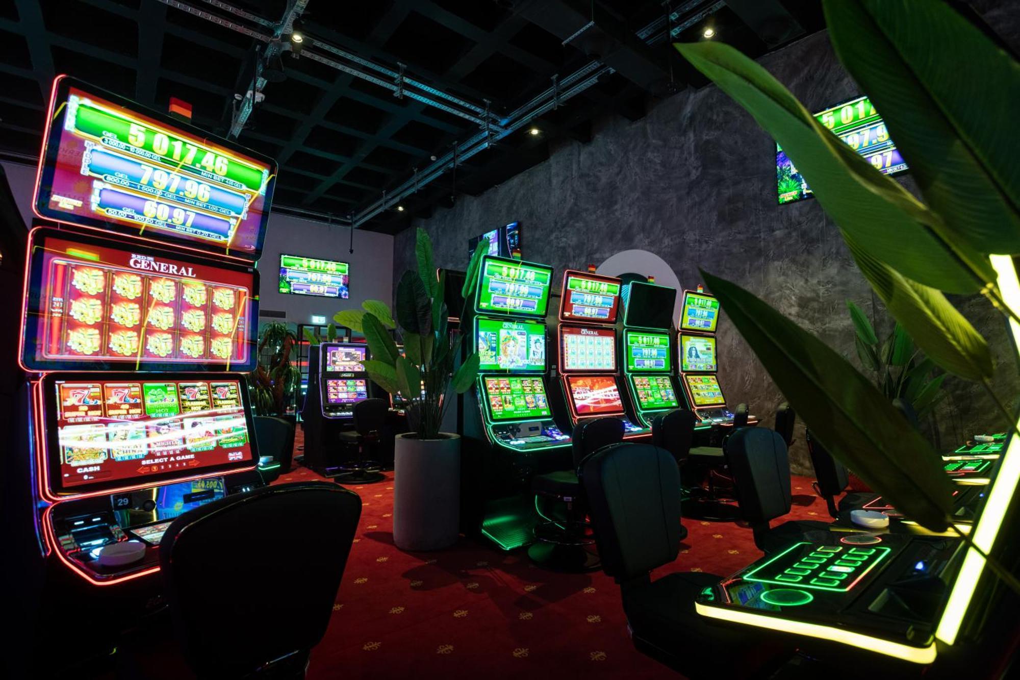 Bet25 Hotel Batumi Esterno foto