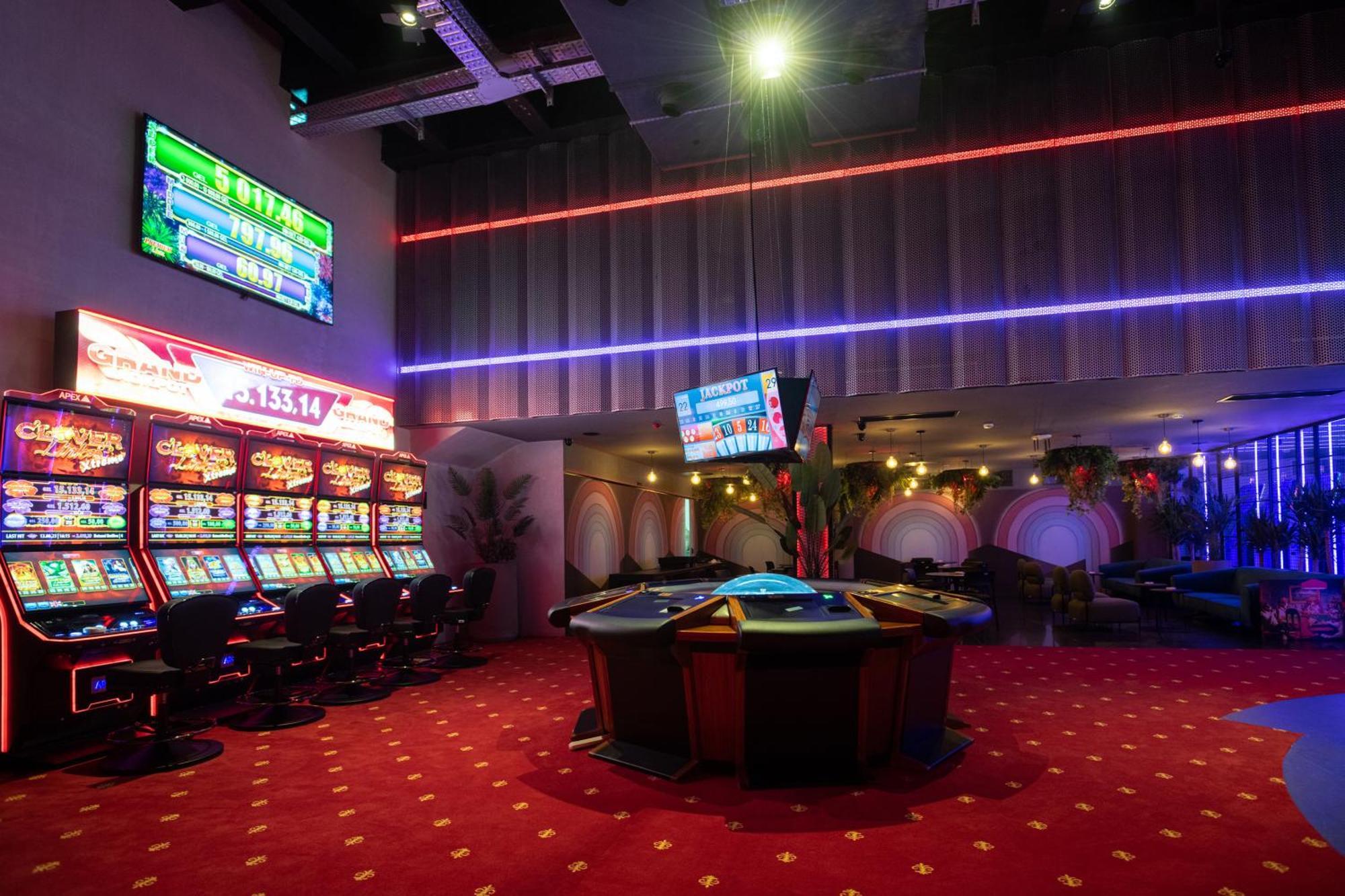 Bet25 Hotel Batumi Esterno foto