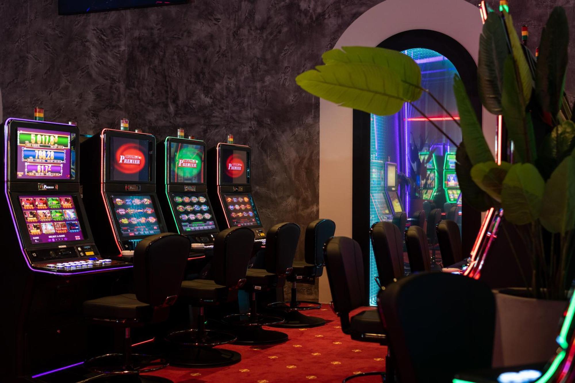 Bet25 Hotel Batumi Esterno foto