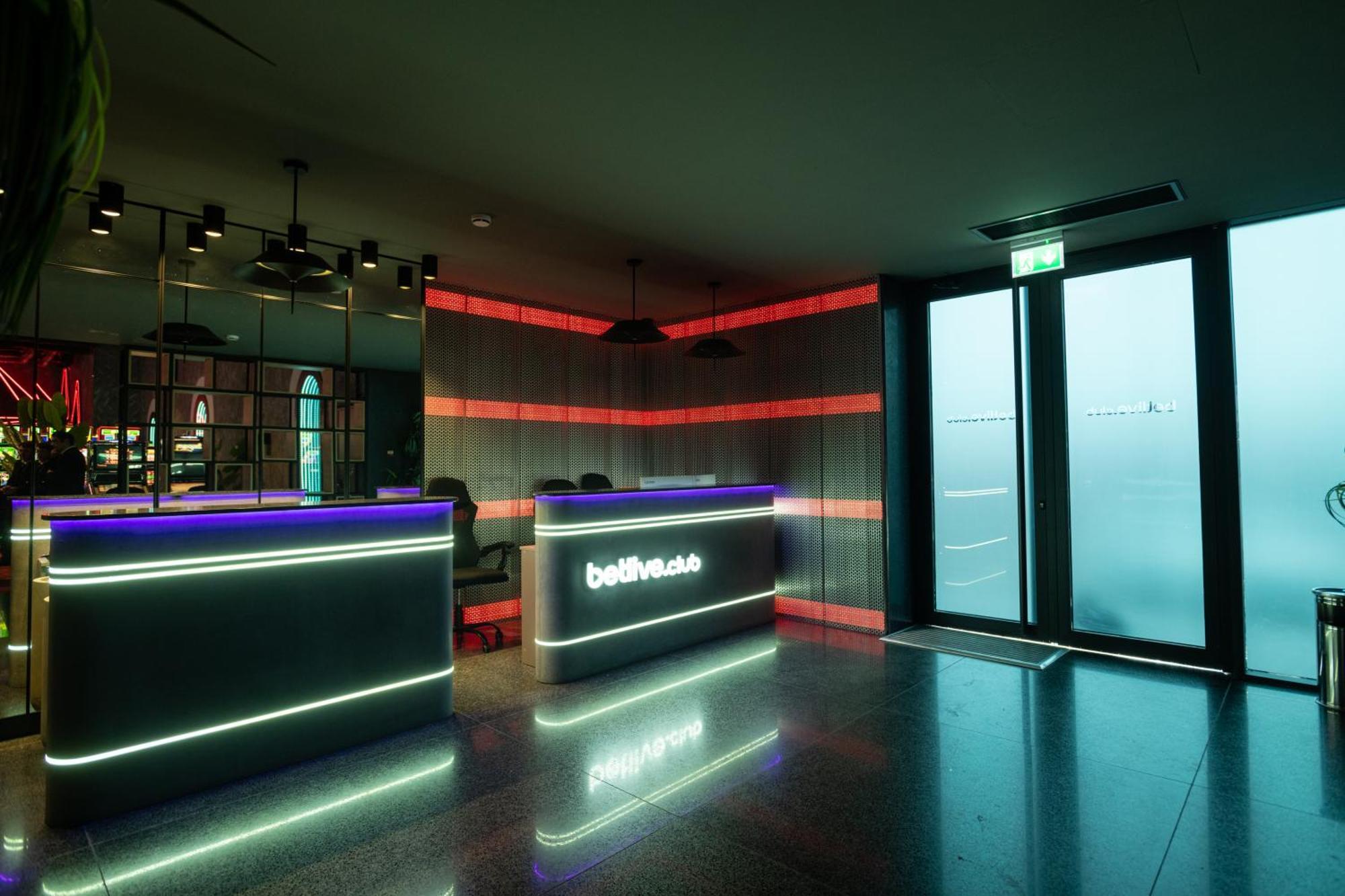 Bet25 Hotel Batumi Esterno foto